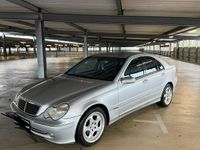 Gebraucht Mercedes C200 163 PS (119 kW) 2004 Andere farben Limousine