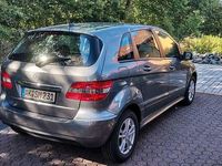 Gebraucht Mercedes B170 116 PS (85 kW) 2008 Silber Van / Kleinbus