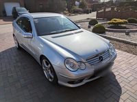 Gebraucht Mercedes C220 150 PS (110 kW) 2005 Silber Coupé