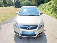 Gebraucht Opel Zafira 120 PS (88 kW) 2006 Gold Van / Kleinbus
