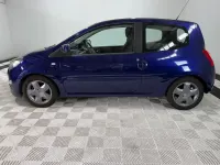 Gebraucht Renault Twingo Initiale Paris 75 PS (55 kW) 2013 Violett Kleinwagen
