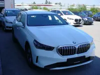 Gebraucht BMW 520 Sport Line 197 PS (144 kW) 2024 Weiß Limousine