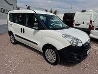 Gebraucht Opel Combo Edition 95 PS (69 kW) 2016 Weiß Van / Kleinbus