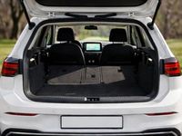 Gebraucht VW Golf VIII Active 150 PS (110 kW) 2022 Weiß Limousine