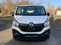 Gebraucht Renault Trafic Komfort 120 PS (88 kW) 2016 Silber Van / Kleinbus