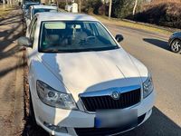 Gebraucht Skoda Octavia 2011 Weiß Limousine