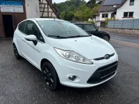 Gebraucht Ford Fiesta Titanium 97 PS (71 kW) 2012 Weiß Kleinwagen