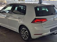 Gebraucht VW Golf VII Comfortline 131 PS (96 kW) 2018 Limousine