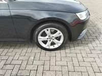 Gebraucht Audi A4 Sport 150 PS (110 kW) 2017 Mondscheinblau metallic Kombi