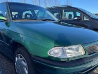 Gebraucht Opel Astra 75 PS (55 kW) 1997 Grün Limousine