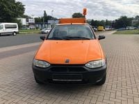 Gebraucht Fiat Strada 63 PS (46 kW) 2003 Kommunalorange (ral 2011) Abholung