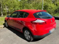 Second-hand Renault Mégane 101 CP (74 kW) 2012 Roșu Berlinǎ