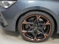 Gebraucht Cupra Leon VZ 333 PS (244 kW) 2025 Magnetic grau metallic (s7)