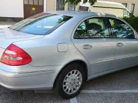 Gebraucht Mercedes E280 231 PS (169 kW) 2006 Silber Limousine