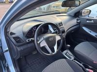 Gebraucht Hyundai Accent 97 PS (71 kW) 2012 Grau Limousine