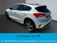 Usado Ford Focus Active 125 CV (91 kW) 2021 Plateado Berlina