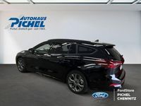 Gebraucht Ford Focus ST-Line 125 PS (91 kW) 2024 Schwarz(metallic) Kombi