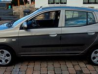 Gebraucht Kia Picanto 65 PS (47 kW) 2009 Silber Kleinwagen