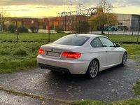 Gebraucht BMW 335 Performance 306 PS (225 kW) 2009 Weiß Coupé