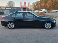 Gebraucht BMW 320 Comfort Edition 184 PS (135 kW) 2012 Schwarz Limousine