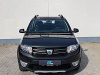 Gebraucht Dacia Sandero Stepway 90 PS (66 kW) 2016 Grau Kleinwagen
