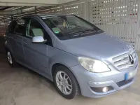Gebraucht Mercedes B200 140 PS (102 kW) 2011 Blau Kleinwagen