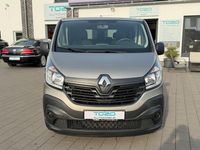 Gebraucht Renault Trafic Expression 125 PS (91 kW) 2017 Braun Van / Kleinbus