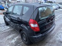 Gebraucht Mercedes A160 95 PS (69 kW) 2012 Kosmosschwarz  metalliclack Kleinwagen