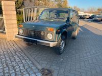 Gebraucht Lada niva 82 PS (60 kW) 2009 Grün SUV