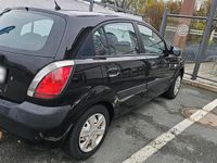 Second-hand Kia Rio 2006 Negru Hatchback
