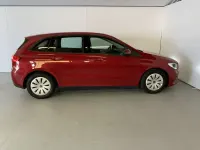 Gebraucht Mercedes B200 150 PS (110 kW) 2021 Manufaktur lack manufaktur patagonienrot metallic Kleinwagen