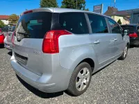 Gebraucht Peugeot 5008 150 PS (110 kW) 2013 Silber Van / Kleinbus