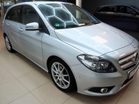 Gebraucht Mercedes B180 109 PS (80 kW) 2014 Silber Van / Kleinbus