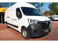Second-hand Renault Master 145 CP (106 kW) 2021 Alb Monovolum