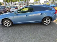 Gebraucht Volvo V60 Momentum 181 PS (133 kW) 2014 Blau Kombi