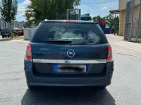 Gebraucht Opel Astra 90 PS (66 kW) 2010 Blau Kombi
