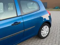 Gebraucht Renault Clio 75 PS (55 kW) 2010 Blau Kleinwagen