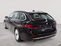 Gebraucht BMW 530e Luxury Line 184 PS (135 kW) 2022 Schwarz uni Kombi