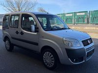 Gebraucht Fiat Doblò Dynamic 84 PS (61 kW) 2009 Silber Van / Kleinbus