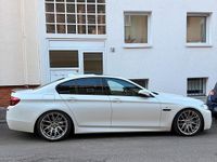 Gebraucht BMW 530 M Performance 288 PS (211 kW) 2016 Weiß Limousine
