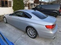 Gebraucht BMW 325 218 PS (160 kW) 2008 Silber Coupé
