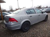 Używany Opel Astra Edition 116 KM (85 kW) 2009 Szary Sedan/Limuzyna