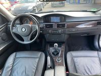 Gebraucht BMW 320 Sport Line 170 PS (125 kW) 2013 Weiß Coupé