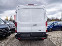 Gebraucht Ford Transit Trend 131 PS (96 kW) 2022 Weiss / frozen white Van
