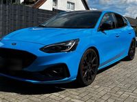 Używany Ford Focus ST 280 KM (205 kW) 2021 Niebieski Sedan/Limuzyna