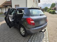 Gebraucht Skoda Fabia 70 PS (51 kW) 2012 Grau Limousine