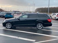 Gebraucht Mercedes E350 231 PS (169 kW) 2009 Schwarz Kombi