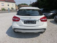 gebraucht Mercedes GLA180 1.6 Business SH, Navi