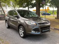 Gebraucht Ford Kuga Titanium 179 PS (131 kW) 2016 Grau SUV