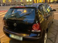 Gebraucht VW Polo 69 PS (50 kW) 2008 Schwarz Kleinwagen